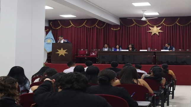 Agenda Constitucional del Centro de Estudios Constitucionales del Tribunal Constitucional se realizó en el Ilustre Colegio de Abogados de Huánuco