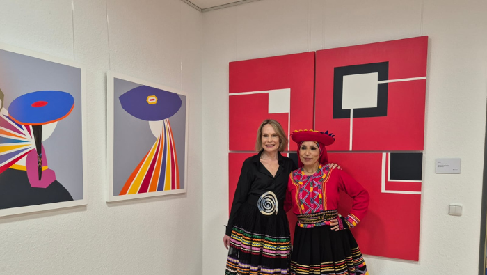 “Colorido Perú”: embajada peruana inaugura muestra pictórica de la artista Patricia Jenkins