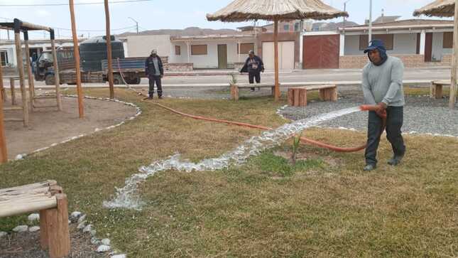 imagen de riego de parque ecológico