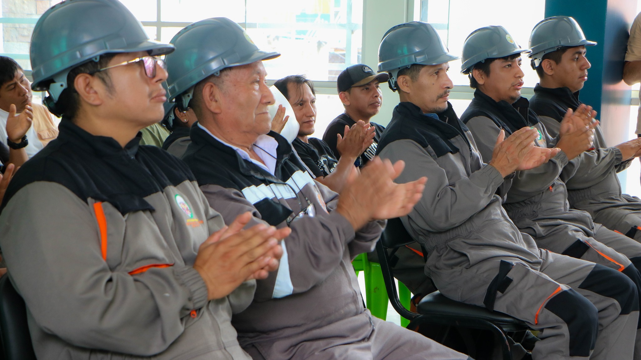 Con entrega de certificados concluyó capacitación a participantes en instalaciones eléctricas y armado de melanina