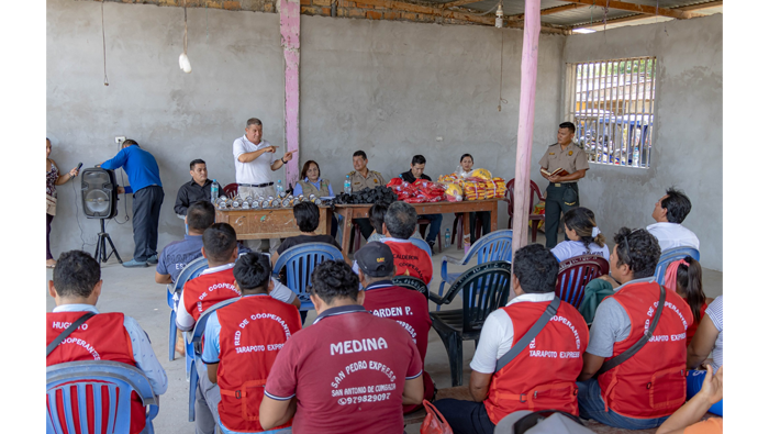 MPSM entrega chalecos y demΓ‘s accesorios a Juntas Vecinales.