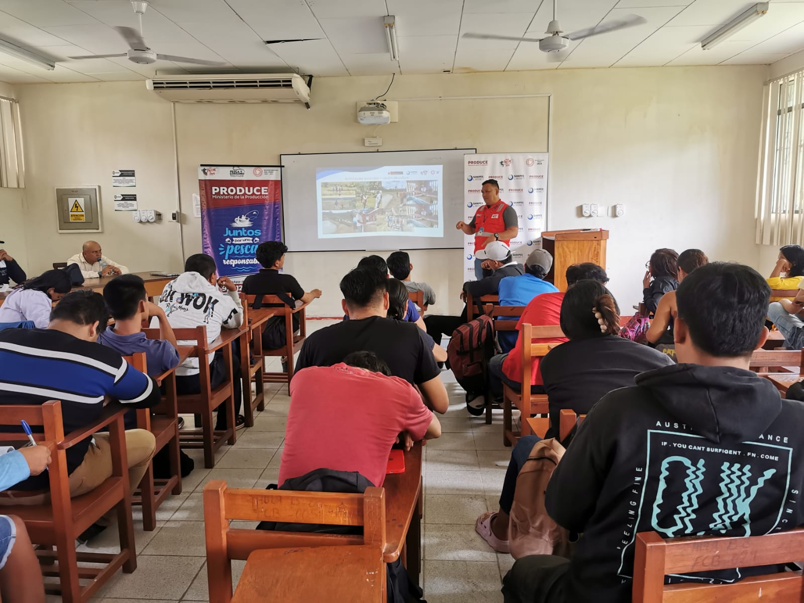 OSD Iquitos capacita a 42 estudiantes de la UNAP sobre las funciones de Sanipes en Loreto