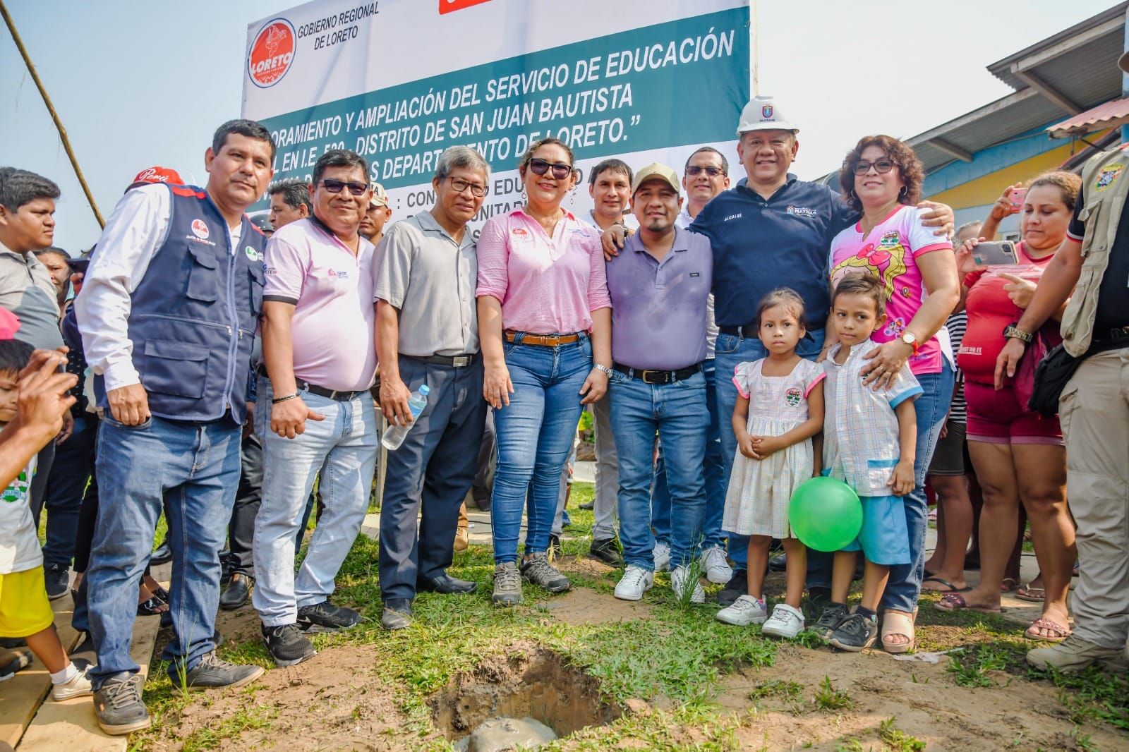 Con más de 4 millones, gobernador da inicio a la construcción del colegio inicial N° 530 en Los Delfines
