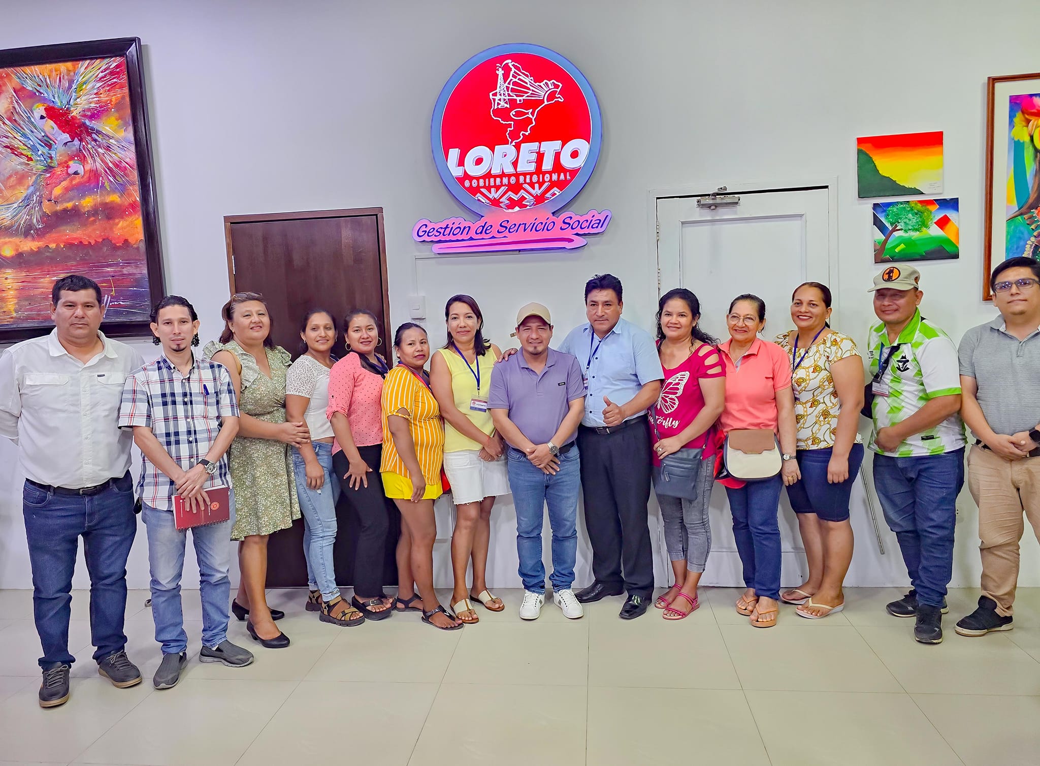 El Gobernador Regional de Loreto recibió a representantes del Coelgio Miguel Grau Seminario.
