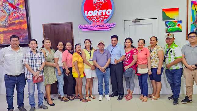 El Gobernador Regional de Loreto recibió a representantes del Coelgio Miguel Grau Seminario.