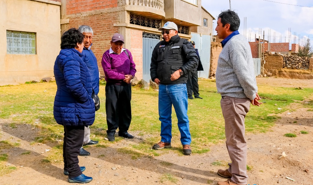 La Gerencia de Transporte y Seguridad Vial lidera mesa de trabajo con vecinos y empresas de transporte en Alto Puno