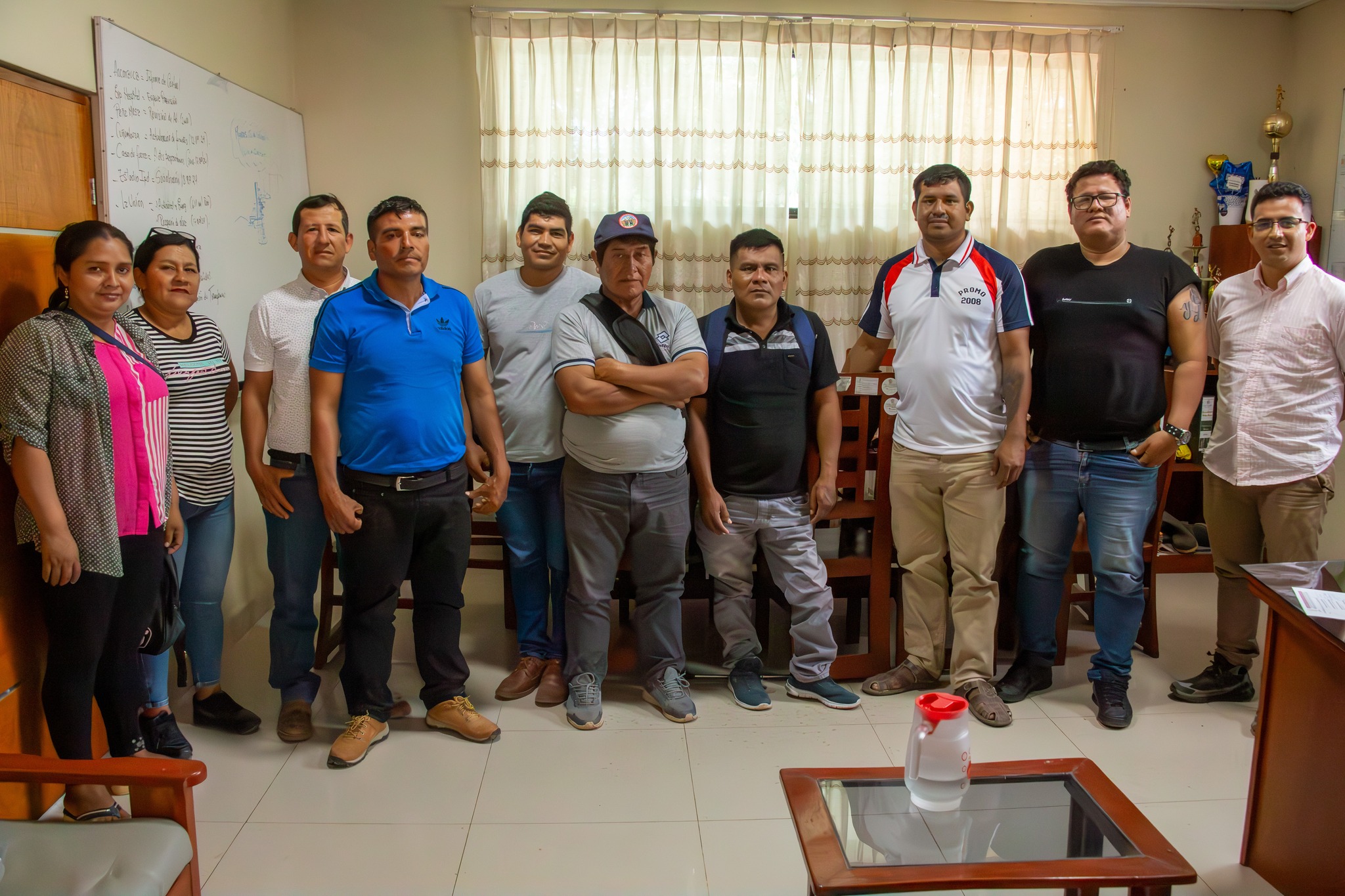Visita de pobladores del C.P Almirante Grau