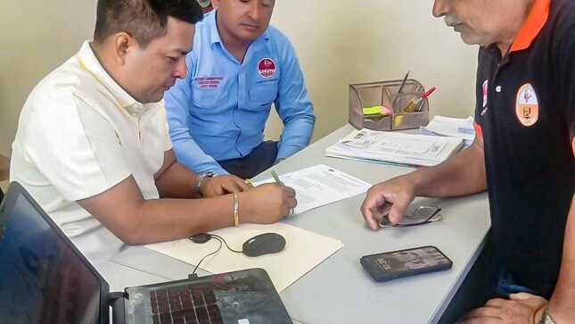 GOREL entrega bienes de ayuda humanitaria a la Municipalidad Provincial de Requena para atención a damnificados por viento y lluvia fuerte
