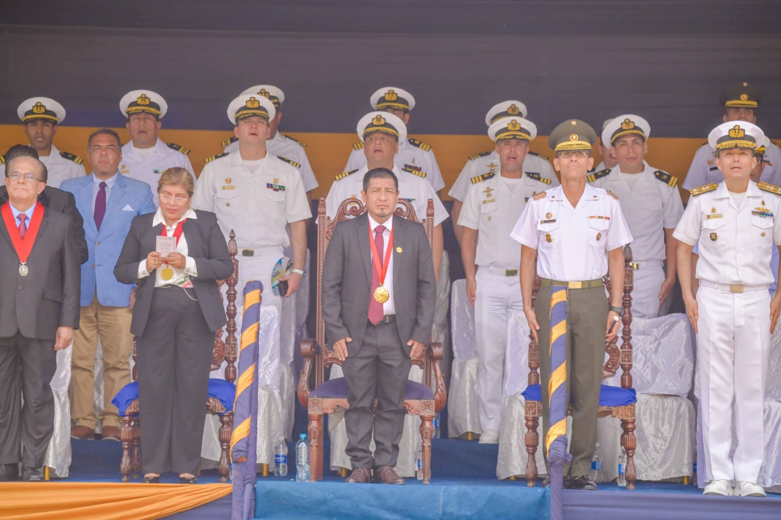 Gobernador Dr. René Chávez participa en ceremonia por los 203 años de creación de la Marina de Guerra del Perú