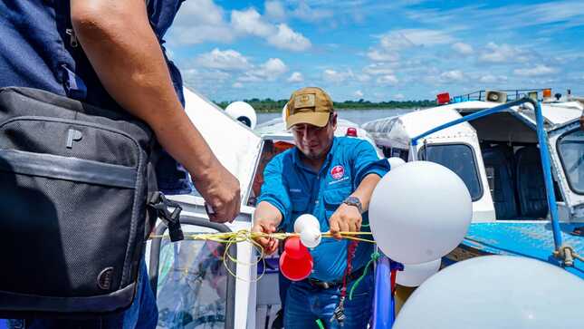 Gobernador Dr. René Chávez entrega resolución de la creación del Centro de Salud Airico y la resolución de la IE 60534 Concordia-Urarinas
