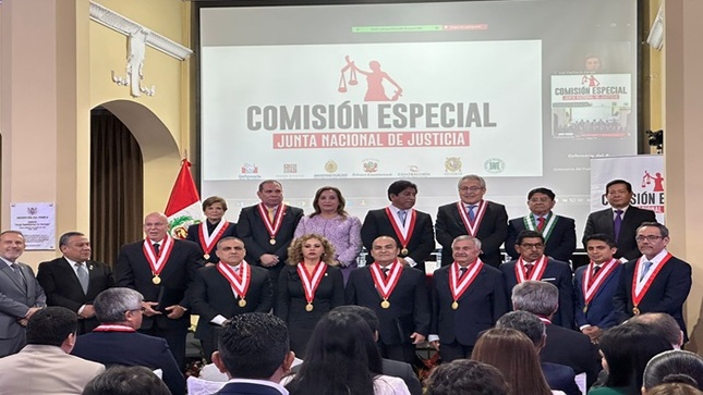 Magistrados del Tribunal Constitucional participaron en ceremonia de juramentación de nuevos miembros de la Junta Nacional de Justicia