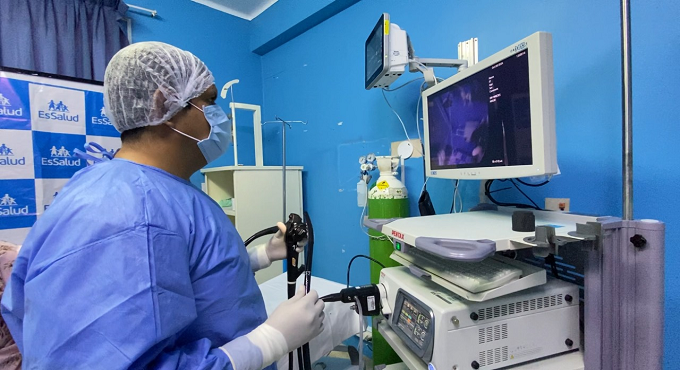 EsSalud fortalece servicio de gastroenterología con nueva sala de colonoscopia en el Hospital II Pucallpa