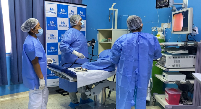 EsSalud fortalece servicio de gastroenterología con nueva sala de colonoscopia en el Hospital II Pucallpa