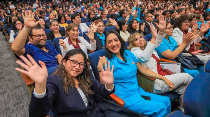 DIRIS Lima Sur: 150 trabajadores de salud reciben resolución de nombramiento y acceden a mejoras laborales