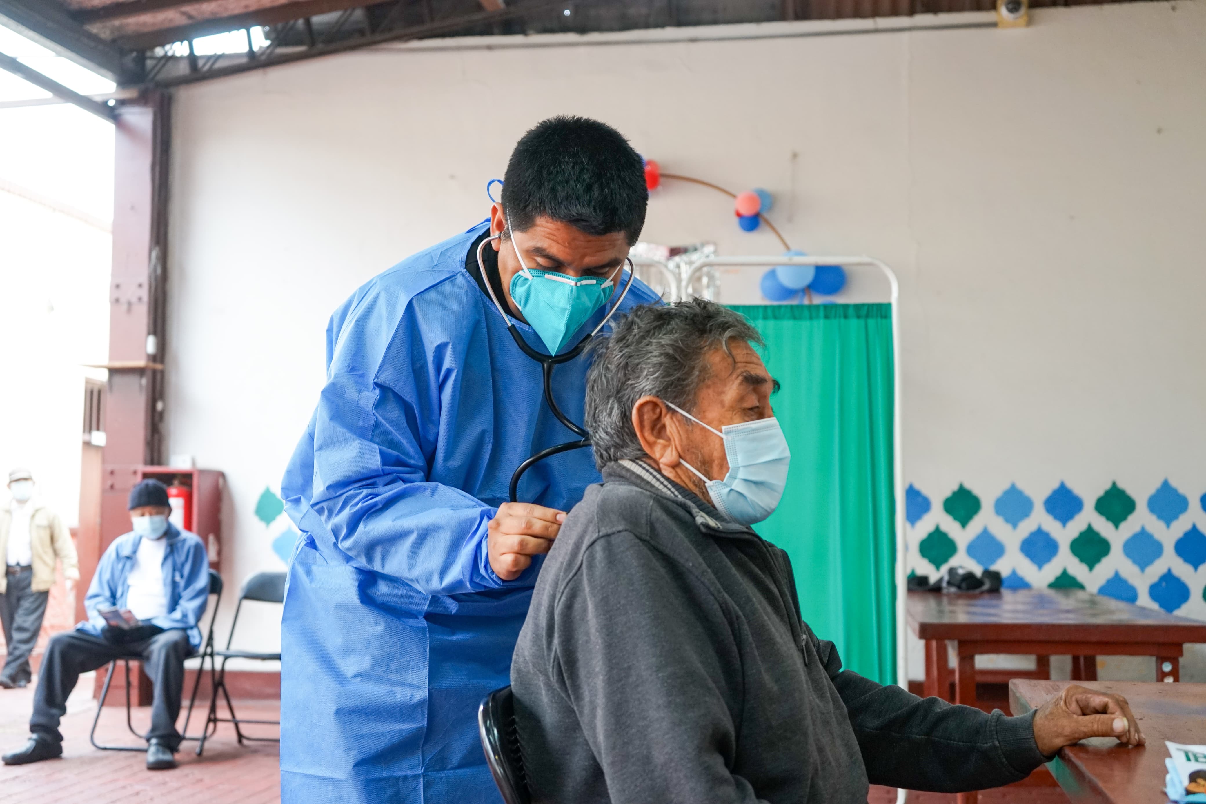 Perú da pasos significativos en la identificación temprana de casos y el tratamiento de la tuberculosis resistente