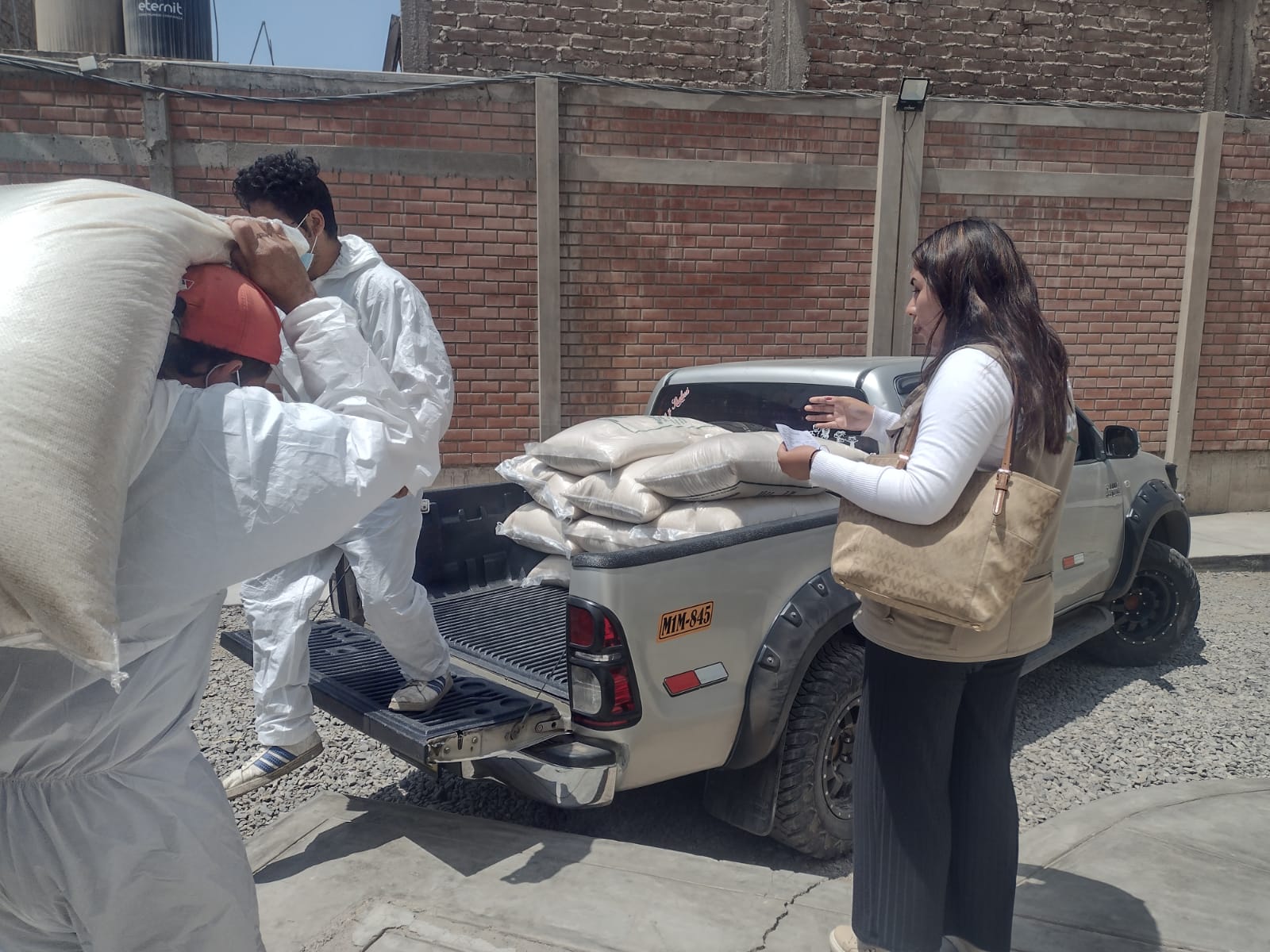 Reparten alimentos a 133 comedores populares de Trujillo