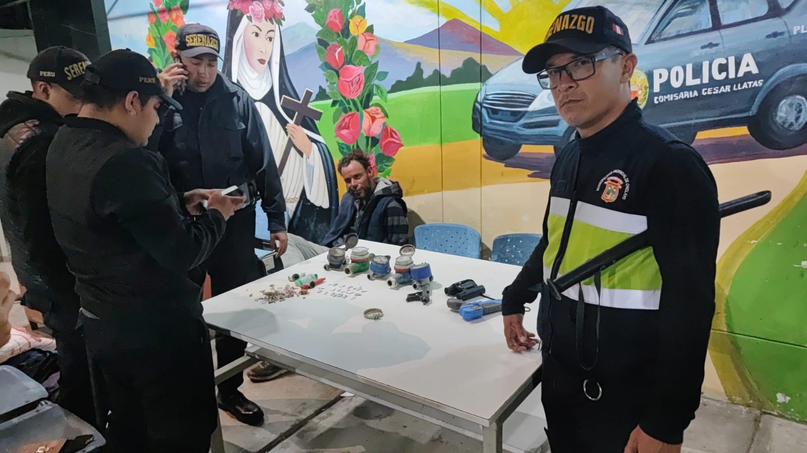 personal del serenazgo detiene a dos ladrones de medidores