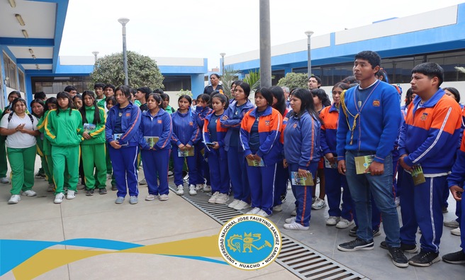 Visita de los estudiantes de las Instituciones Educativas Manuel Emilio Scorza Torres, del centro poblado de Mazo, y 20357 César Vallejo Mendoza, del sector Primavera.
