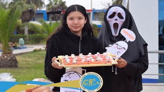 Estudiantes del Cuarto y Segundo ciclo de la Escuela Profesional de Ciencias Contables y Financieras realizaron la feria denominada “Contigo Emprendedor Faustiniano”