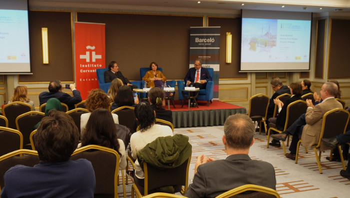 El Perú participa en el Encuentro de Escritores Iberoamericanos de Estambul