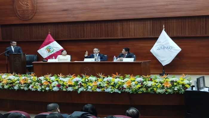 Vicepresidente del TC Helder Domínguez participó en Semana Jurídica 2024 de la UPAO y expuso sobre la constitución económica
