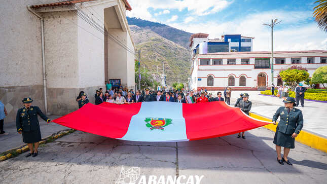 🤍💜"Abancay Celebra Con Grandeza El 150° Aniversario De Elevacion De Villa A Ciudad Con El Tradicional Paseo De La Bandera.
