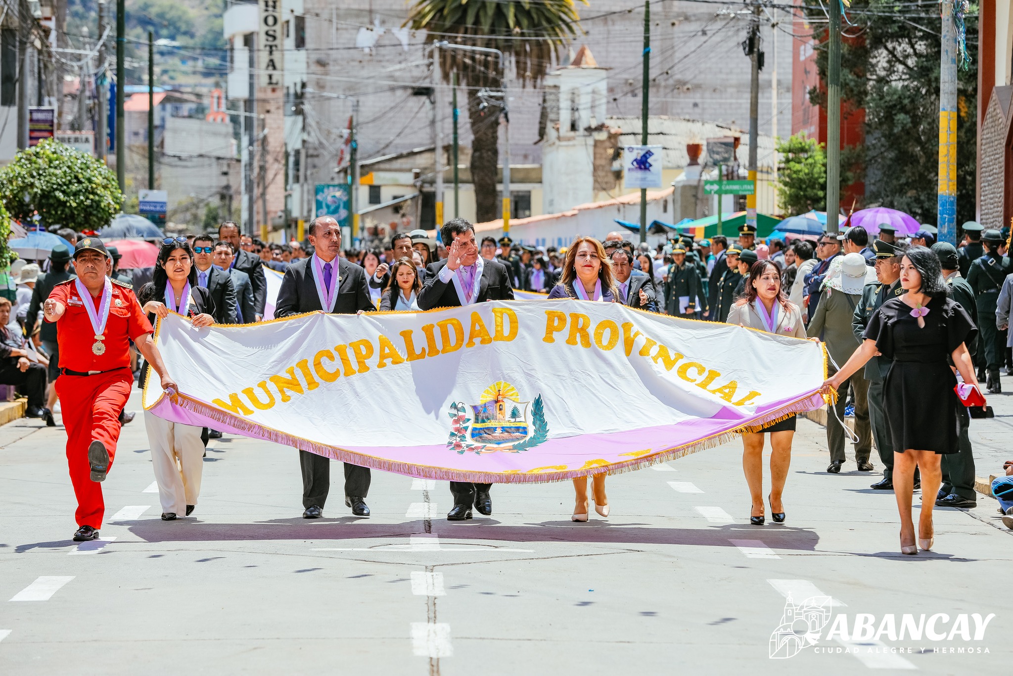 🟣⚪️Abancay Celebró 150 Años De Historia Con Un Impresionante Desfile Cívico Institucional.🟣⚪️