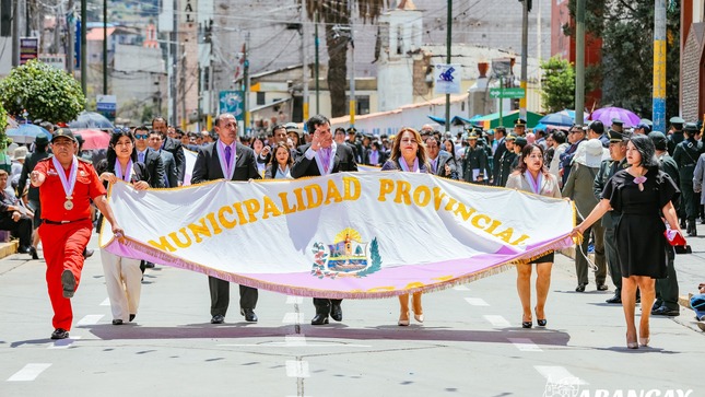 🟣⚪️Abancay Celebró 150 Años De Historia Con Un Impresionante Desfile Cívico Institucional.🟣⚪️