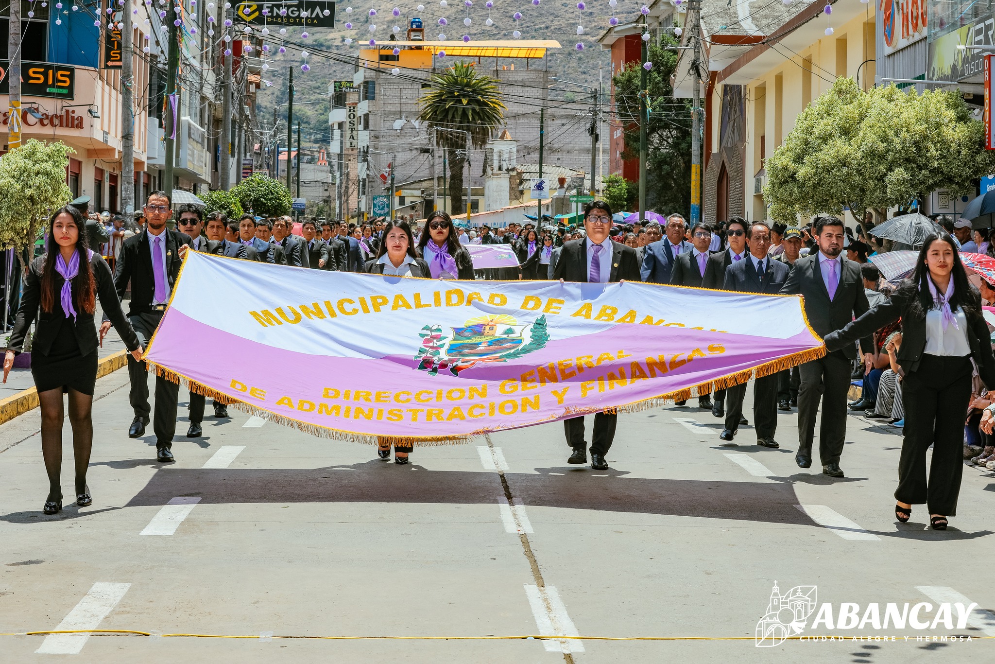 🟣⚪️Abancay Celebró 150 Años De Historia Con Un Impresionante Desfile Cívico Institucional.🟣⚪️