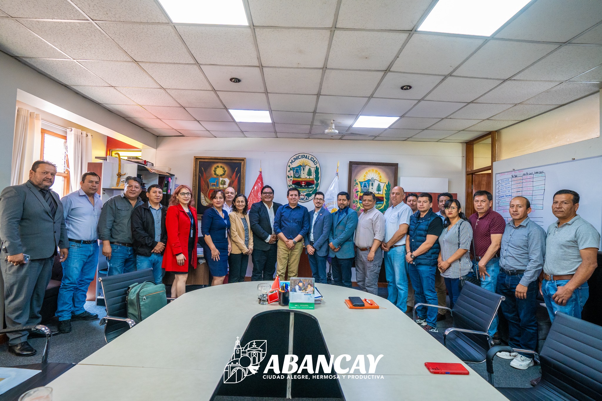 📌🔴"Fortaleciendo la Gestión Pública: Reunión entre la Municipalidad de Abancay y el Programa GFP Subnacional de la Cooperación Suiza" 💼🤝🌟