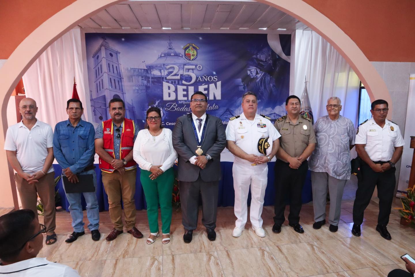 Por los 25º Aniversario del distrito de Belén, el alcalde Cesar Vidaurre Floridas encabezó la Sesión Solemne