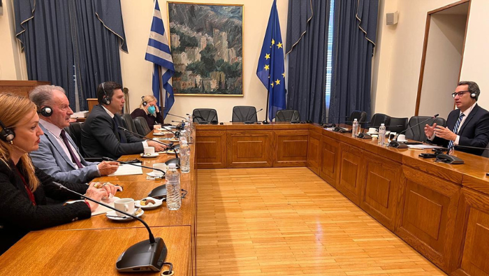Embajador peruano se reunió con miembros del Grupo Parlamentario de Amistad Grecia - Perú