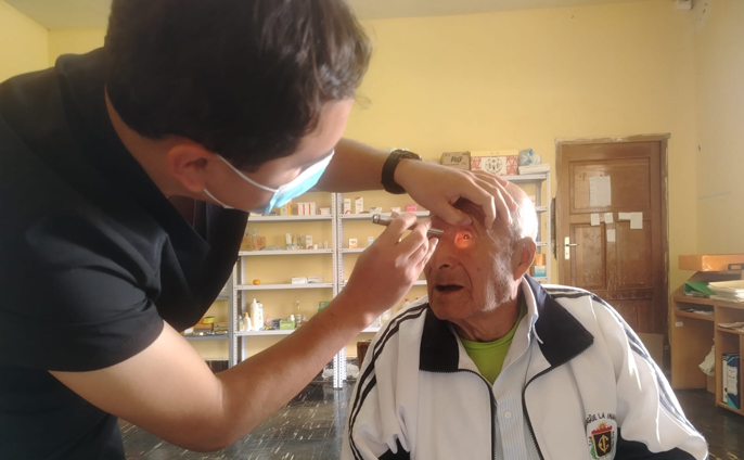 Atención a nuestros Adultos Mayores en el Asilo Natividad