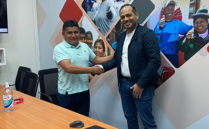 ¡Alcalde provincial gestiona financiamiento para importantes proyectos urbanos!