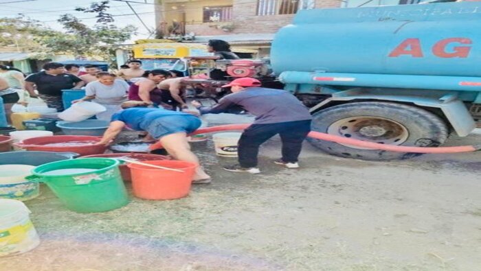 Municipalidad De Sullana Atiende A Asentamientos Humanos Con Entrega Gratuita De Agua Potable Ante Crisis Hídrica En Poechos (1)