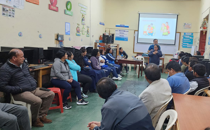 Charla de primeros auxilios I.E. Micaela Bastidas