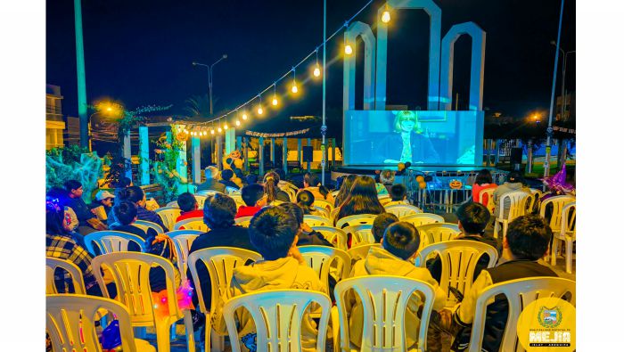 ¡Fiesta de disfraces y municine terror, con la proyección de la película "Cruella" en la Plaza de la Agricultura!