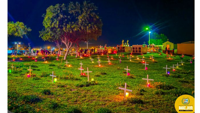 Encendido de luminarias en el Cementerio Municipal de Mejía, 01 de noviembre Día de todos los santos
