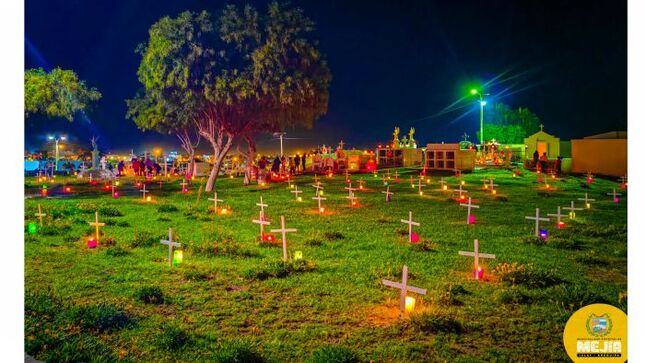 Encendido de luminarias en el Cementerio Municipal de Mejía, 01 de noviembre Día de todos los santos
