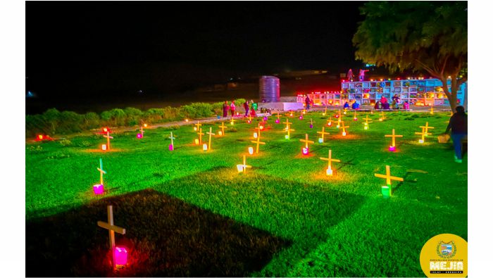 Encendido de luminarias en el Cementerio Municipal de Mejía, 01 de noviembre Día de todos los santos