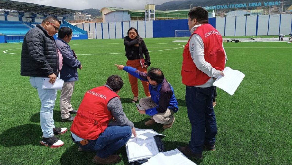 Cajamarca.– La Contraloría General identificó responsabilidad penal en un funcionario y administrativa en otro, quienes se encargaron de verificar la documentación del postor que ganó la buena pro y el perfeccionamiento del contrato de la adjudicación simplificada en la obra de “Remodelación de infraestructura deportiva en el estadio municipal Juan Maldonado Gamarra”, ejecutada por la Municipalidad Provincial de Cutervo.