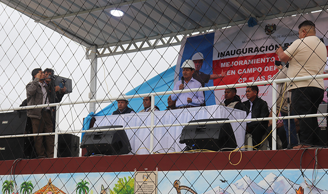Inauguración del campo de grass sintético en el Centro Poblado de Salinitas