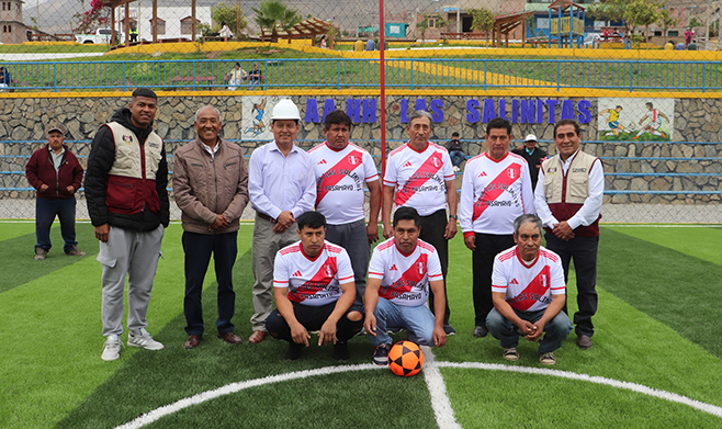 Inauguración del campo de grass sintético en el Centro Poblado de Salinitas