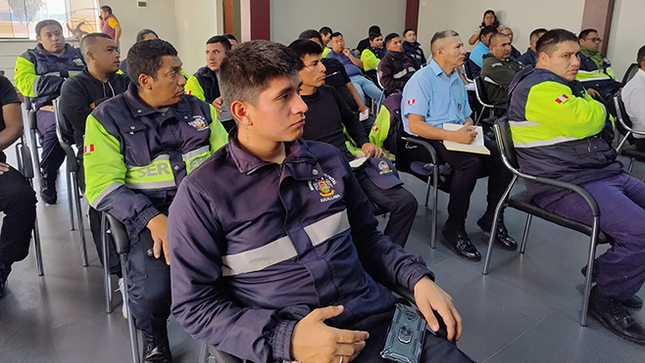 Personal de Serenazgo recibe charla instructiva y de capacitación con Policía Nacional del Perú