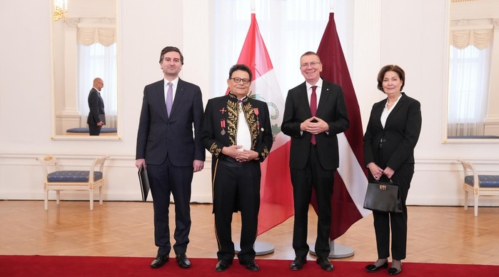 Embajador del Perú presentó cartas credenciales ante el presidente de Letonia