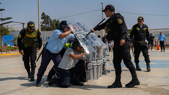 Personal de Serenazgo recibe charla instructiva y de capacitación con Policía Nacional del Perú