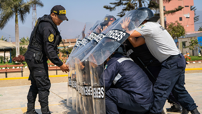 Personal de Serenazgo recibe charla instructiva y de capacitación con Policía Nacional del Perú