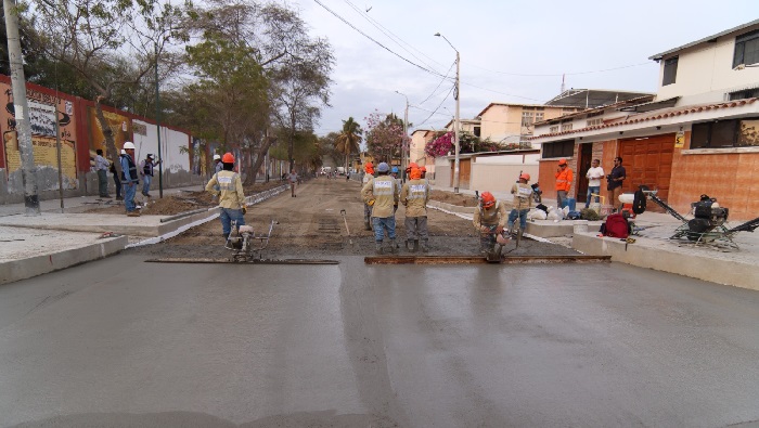 Av. Cushing