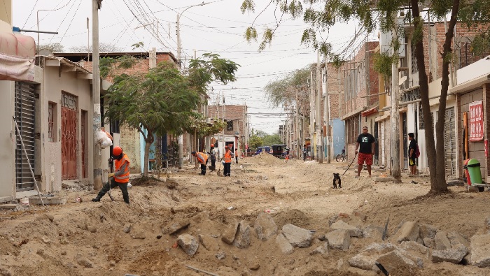 Obra de pistas y veredas calle 35