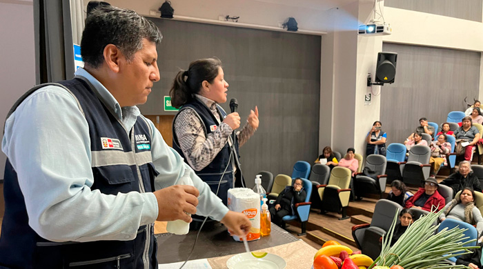 Capacitación de Diris Lima Sur en salubridad beneficia a más de 250 ollas comunes y comedores populares en Villa El Salvador